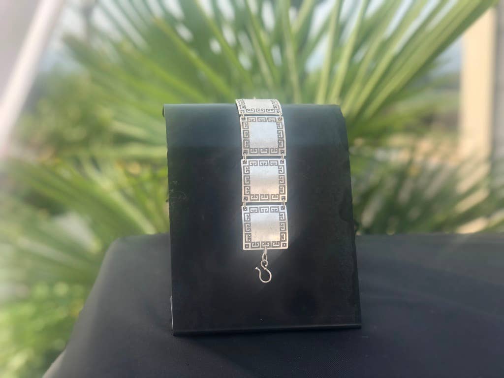 Modern Silver-Tone Turkish Key Link Bracelet