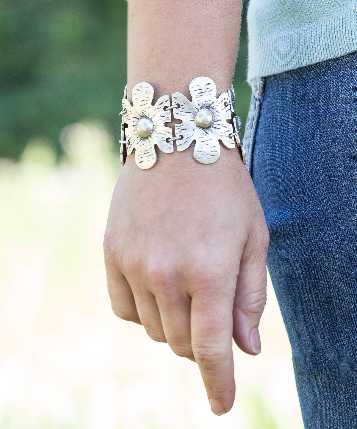 Modern Silver-Tone Floral Link Bracelet