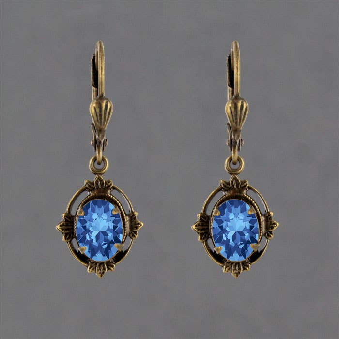 Sadie Green's Jewelry - Leaf Frame Earring