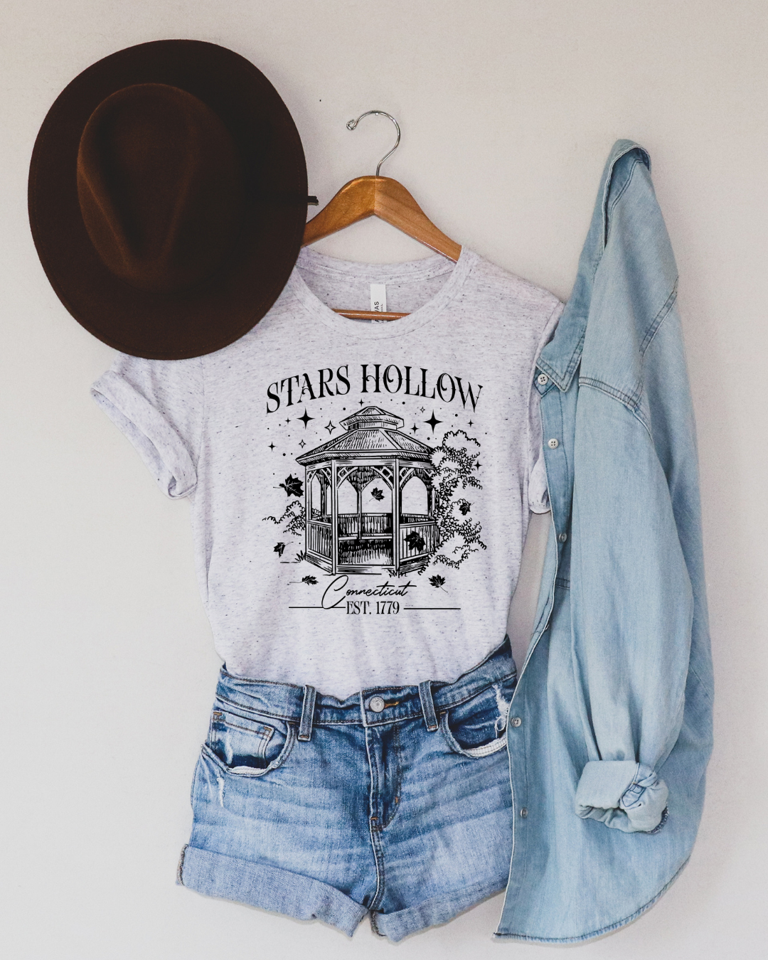 Uncommon Label - Stars Hallow Gazebo Gilmore Girl Short Sleeve Tee