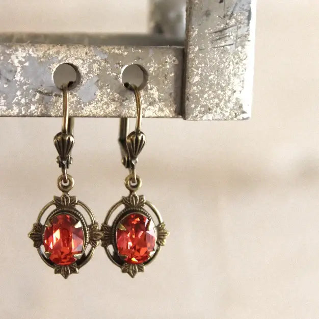 Sadie Green's Jewelry - Leaf Frame Earring