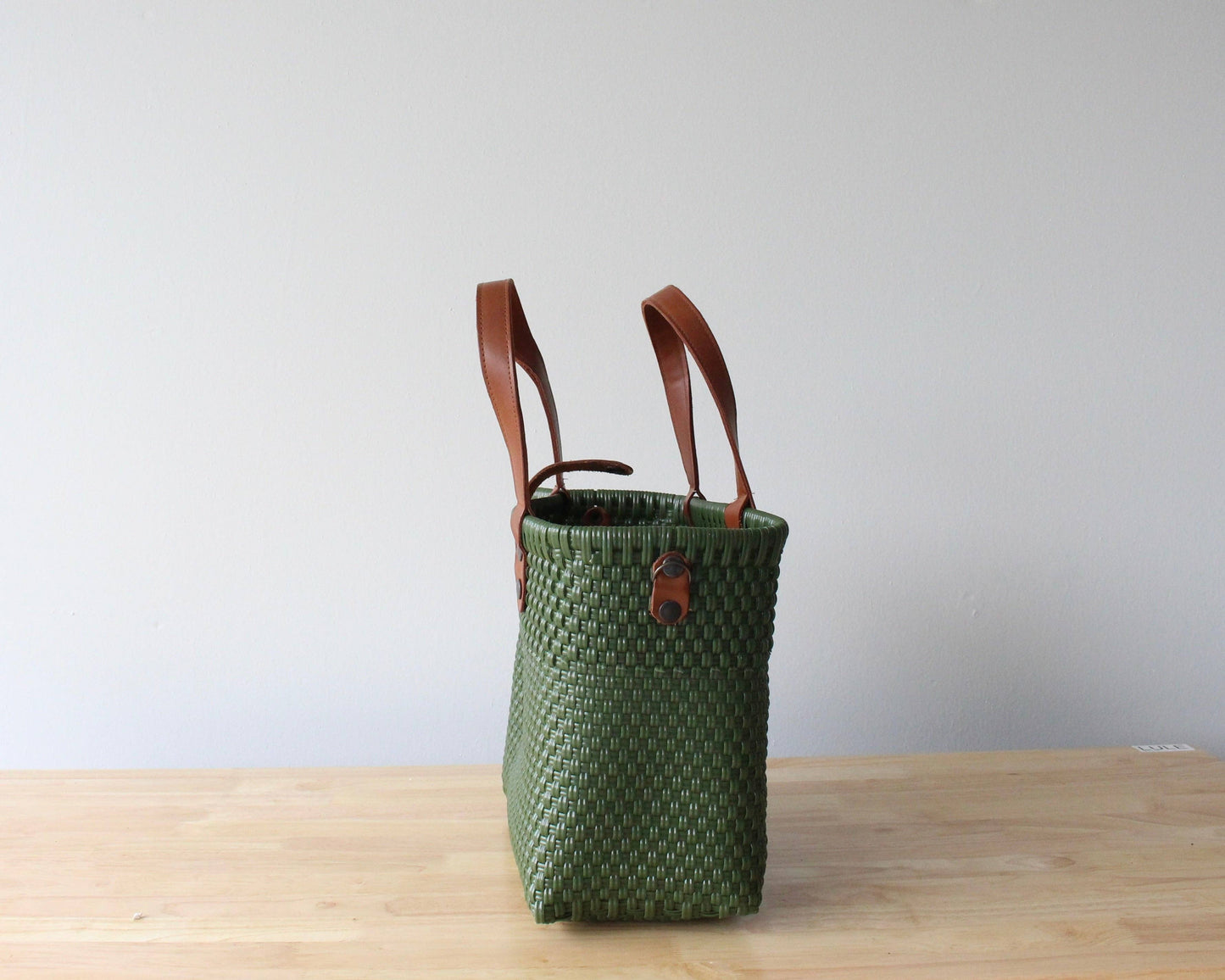 MexiMexi - Olive Green Handwoven Purse by MexiMexi