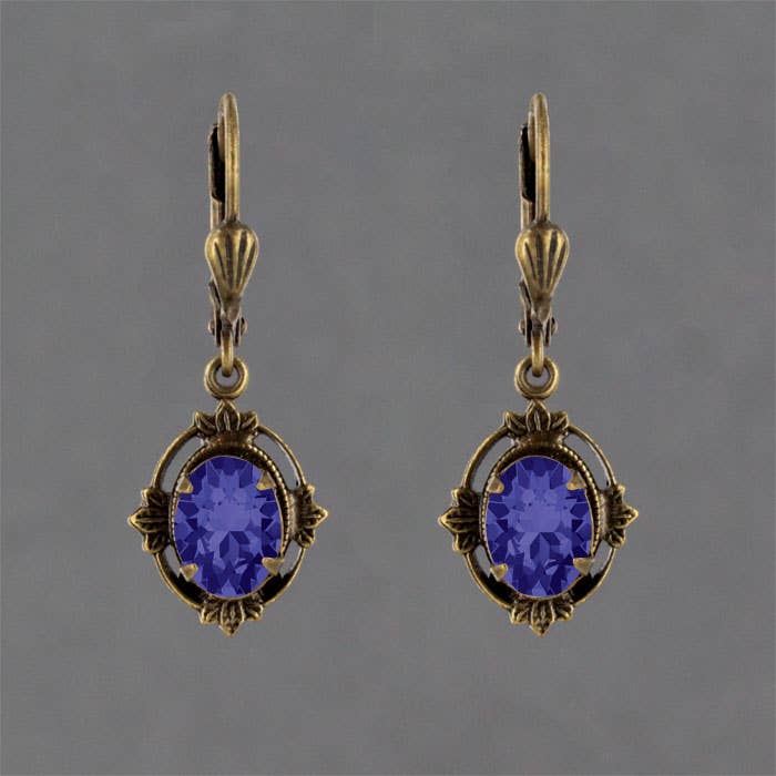 Sadie Green's Jewelry - Leaf Frame Earring