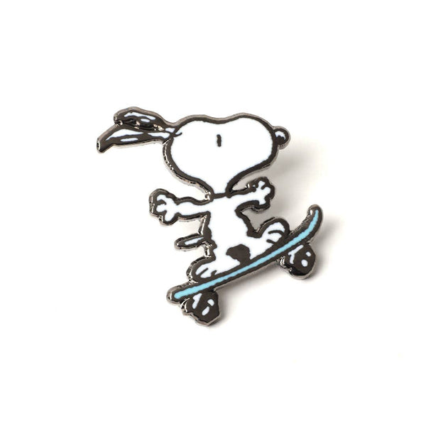 PINTRILL - Snoopy Skateboard Beach Pin