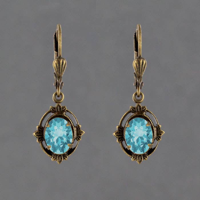 Sadie Green's Jewelry - Leaf Frame Earring