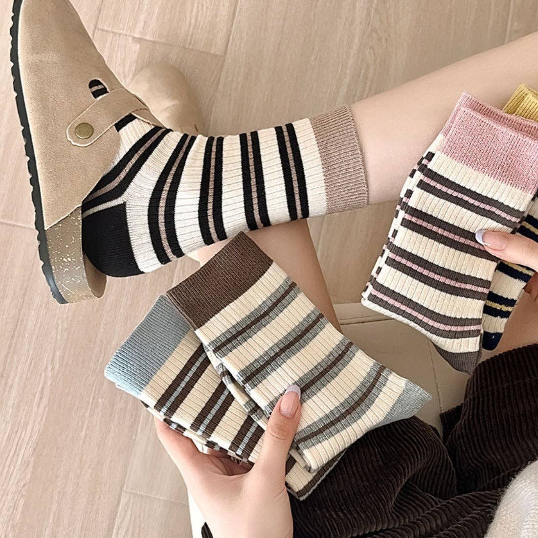 Funkyrel® Atzbranding Limited - Rufia - Striped Women's Socks