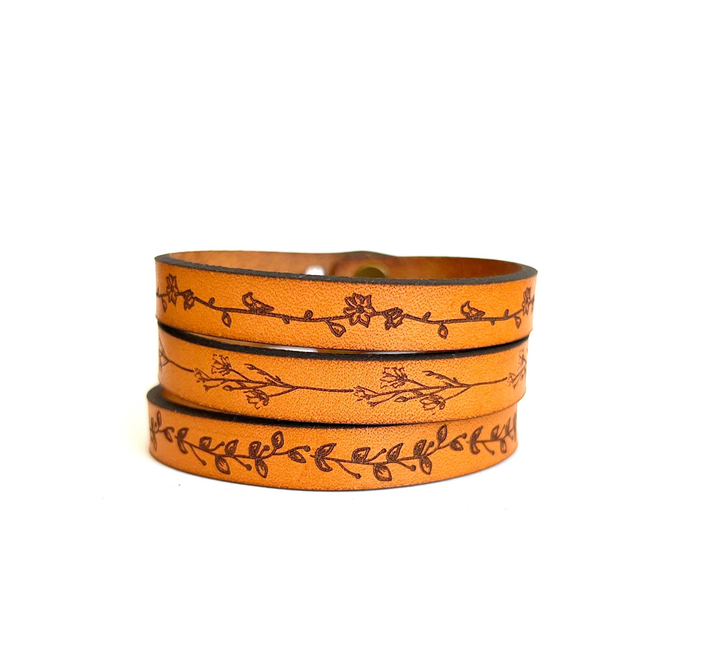 New Market Farmhouse - Thin Floral Leather Bracelet