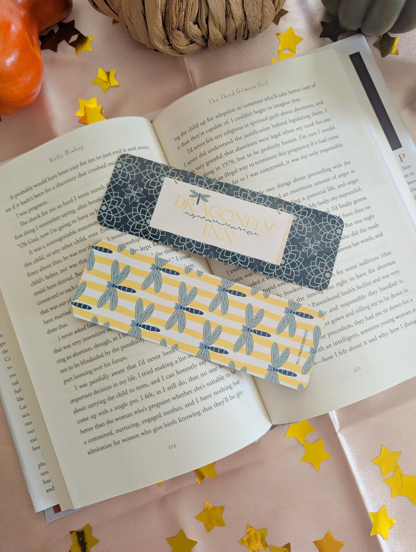 allymakesmagic - Dragonfly Inn Bookmark