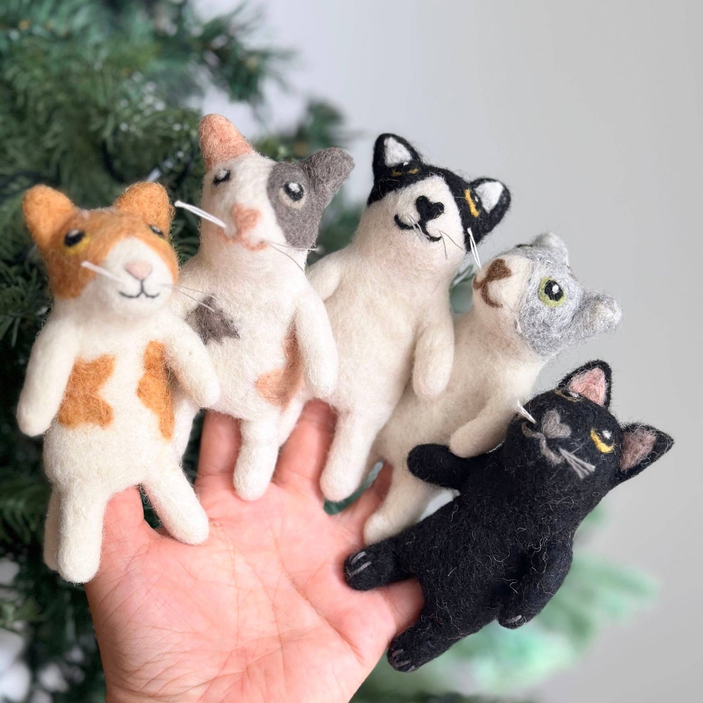 Ganapati - Felt Finger Puppet: Calico Cat