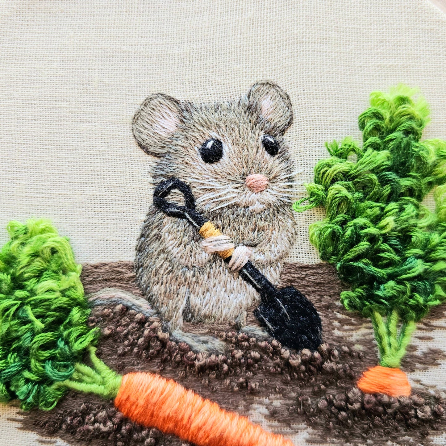 Jessica Long Embroidery - Garden Mouse Embroidery Kit