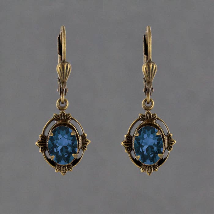 Sadie Green's Jewelry - Leaf Frame Earring