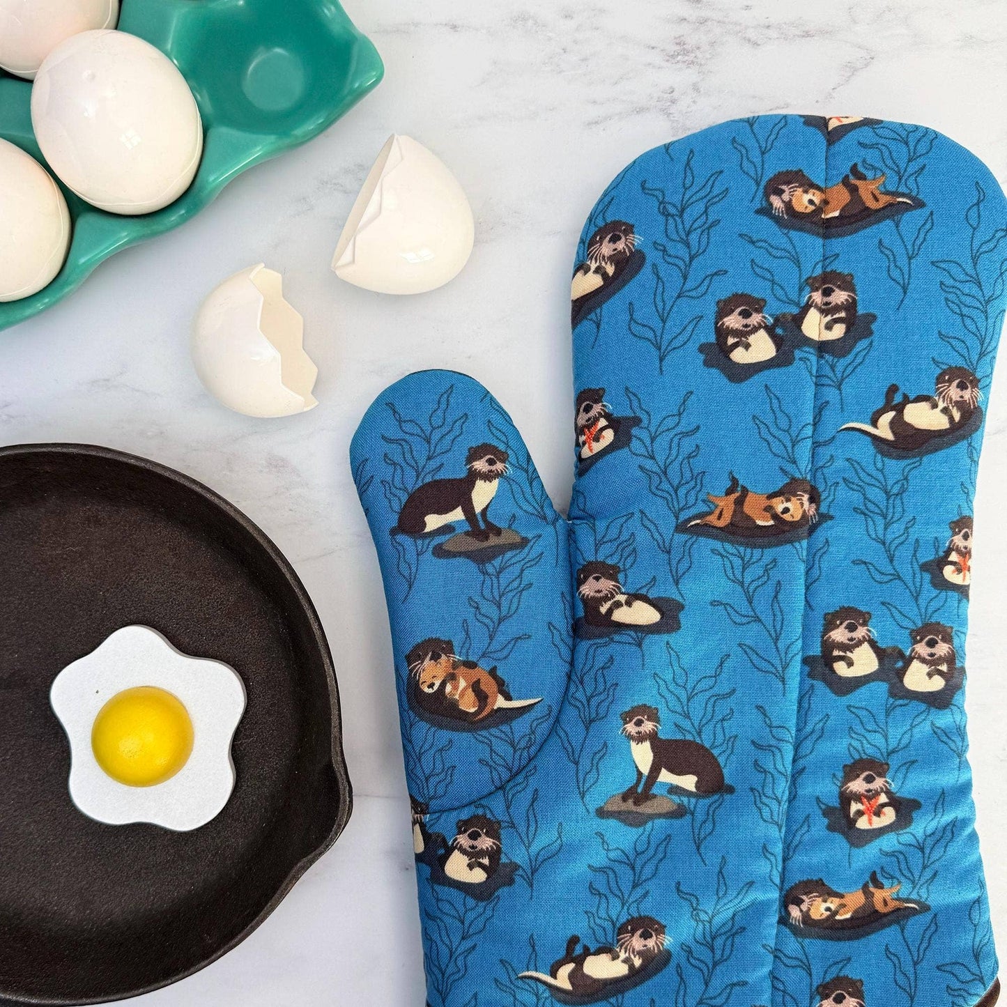 Collisionware - Otters Oven Mitt