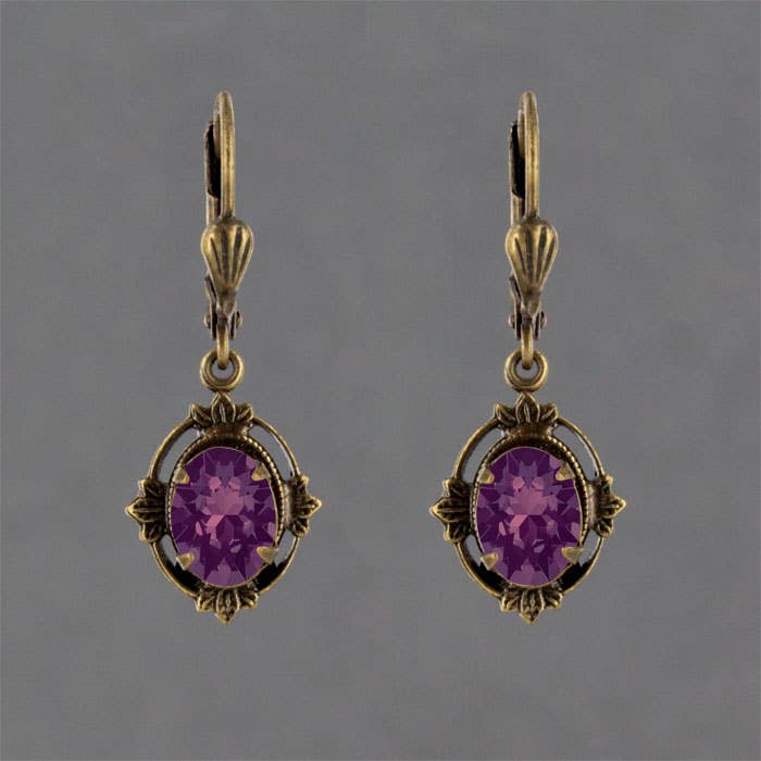 Sadie Green's Jewelry - Leaf Frame Earring