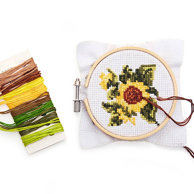 Kikkerland Design Inc - Mini Cross Stitch Embroidery Kit - Sunflower
